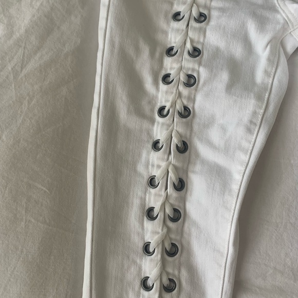 White Lace-Up Jeans - Picture 3 of 5